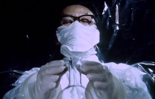 Cattivissimo virologo cinese (Survivors, 1975).