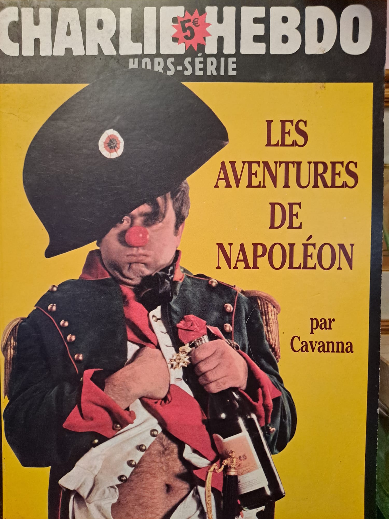 Un numero speciale di Charlie Hebdo del 2002 dedicato a Napoleone disegnato da Francois Cavanna, uno dei fondatori del giornale.
